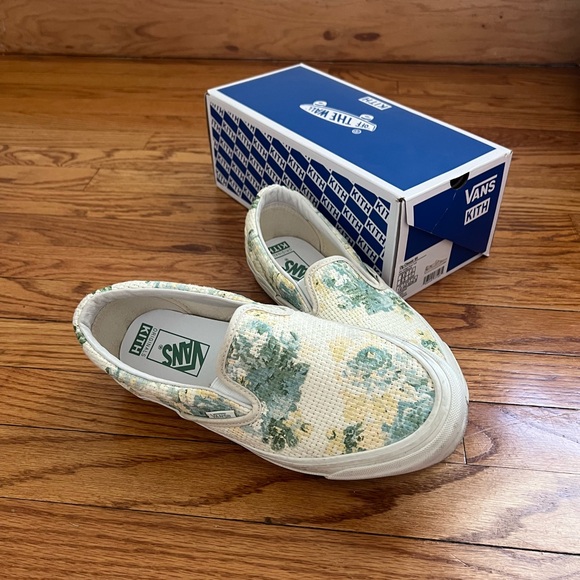 Vans x Kith Collab 9/10 condition worn 2 times US Mens size 8 US wmns size 9.5 - Picture 1 of 4